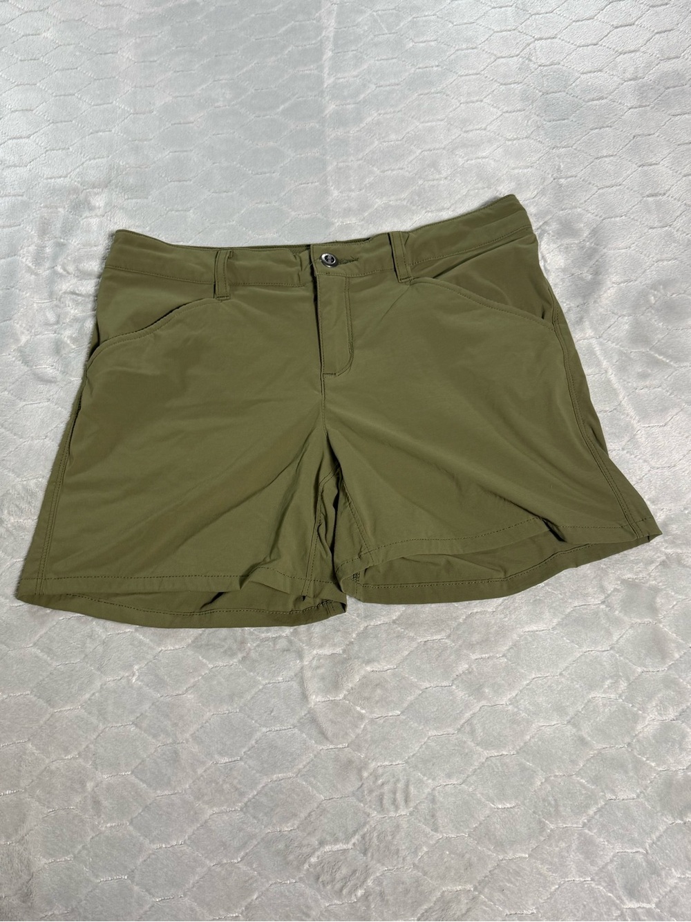 Patagonia Women’s Olive Green Hiking Trail Shorts Size 4 Stretch Outdoor